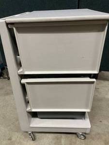 lot 14 image: Mobile 2-Drawer Medical Service Cart - In Great Condition