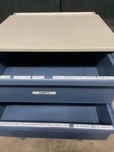 lot 16 image: Herman Miller Healthcare Furniture System Tall Multi-Drawer Storage Supply Shelf - Good Condition