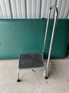 lot 23 image: Stainless Steel Stepstool with Safety Support Hand Rail - In Great Condition