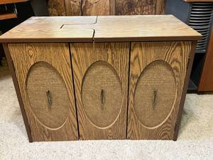lot 54 image: Vintage Wooden Sewing Cabinet