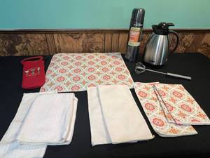 lot 81 image: Assorted Kitchenware and Beverage Accessories Lot