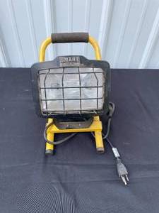 lot 8 image: Smart Electrician Work Light