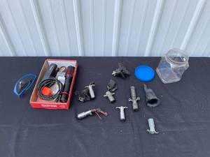 lot 14 image: Mixed Lot of Automotive Accessories and Tools