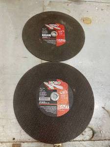 lot 134 image: United Abrasives Hobo Type 1 Cutting Wheels