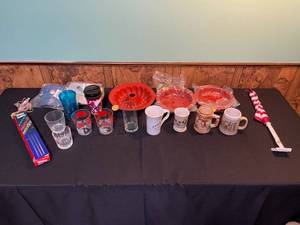 lot 91 image: Assorted Mugs, Glassware, and Kitchen Accessories Lot