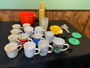 lot 92 image: Lot of Assorted Kitchen Items - Mugs, Pitchers, and Vintage Plate