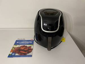 lot 102 image: PowerXL Vortex Air Fryer with Recipe Book