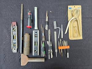 lot 119 image: Assorted Hand Tools and Accessories Lot