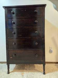 lot 199 image: Vintage Black Wooden 5-Drawer Dresser