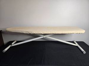lot 256 image: Adjustable Folding Ironing Board