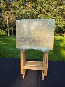 lot 317 image: Set of Wooden Folding TV Tray Tables with Stand