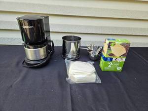 lot 350 image: Cuisinart Coffee Maker with Accessories