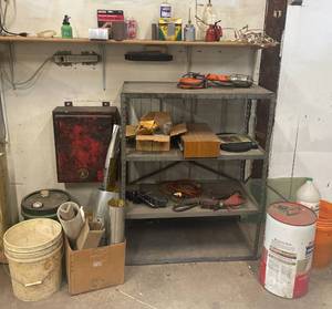 lot 161 image: Assorted Garage Items and Supplies Lot