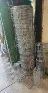 lot 182 image: Assorted Rolls of Metal Wire Fencing and Cage Traps