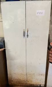 lot 408 image: Metal Storage Cabinet - 64 x 30 x 13