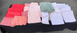 lot 428 image: Lot of Towels