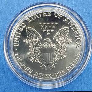 lot 44 image: 1992 American Silver Eagle in Airtite