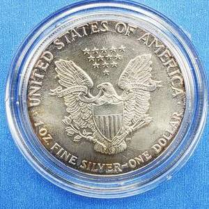 lot 51 image: 1999 American Silver Eagle in Airtite