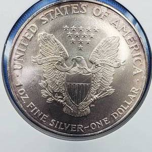 lot 69 image: 1997 American Silver Eagle