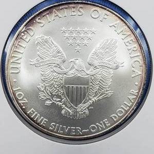 lot 78 image: 2010 American Silver Eagle
