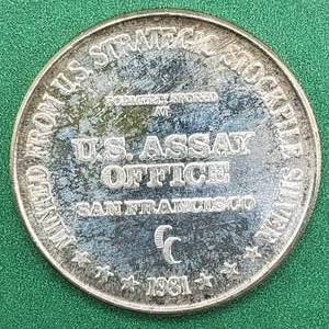 lot 201 image: 1 Troy Oz .999  Silver Round dated 1981 U S Assay Office San Francisco