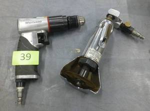 lot 39 image: Westward 38 reversible air drill and BluePoint 3 in cut off tool