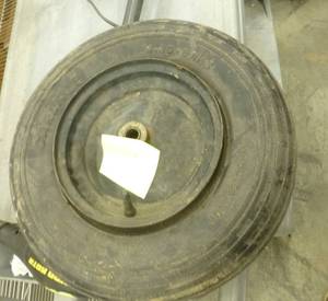 lot 76 image: wheelbarrow tire - needs inner tube