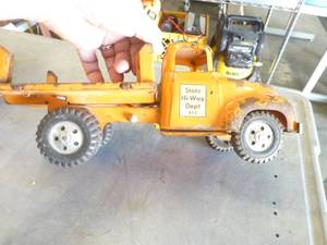 lot 89 image: Vintage Tonka State Hi-way Dept truck