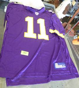 lot 93 image: Adult XL Reebok Vikings jersey Culpepper - screenprint