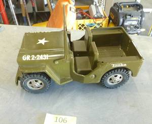 lot 106 image: Tonka military Jeep