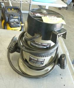 lot 109 image: Porter Cable sander model 6902