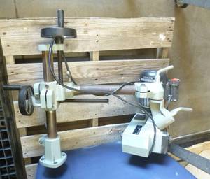 lot 148 image: Delta 36-850 Power Stock Feeder - 4 spd, 3 roller