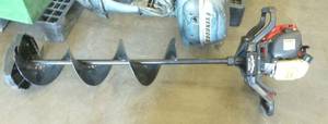 lot 152 image: Honda 4 stroke StrikeMaster ice auger