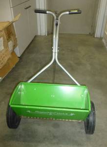 lot 155 image: Imperial Mark II broadcast spreader