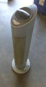 lot 165 image: Ionic Breeze Quadra air purifiercleaner