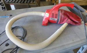 lot 167 image: Dirt Devil vacuum for your car - works