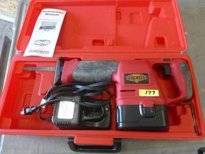 lot 177 image: Cordless Reciprocating saw 18V - tested, works