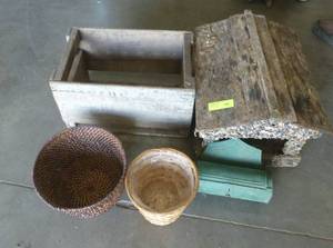 lot 198 image: Mayers Beverage Crate Glencoe, Mail holder, baskets and bird feeder