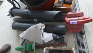 lot 209 image: Vacuum blower and hedge trimmer
