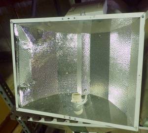 lot 229 image: 6 used grow lights