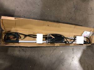 lot 16 image: VEVOR Telescoping Pressure Washer Wand 4000 PSI 8-18 ft Extendable Power Cleaning Tools with Strap Belt and 5 Nozzle Tips   Customer Returns See Pictures