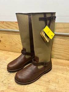 lot 137 image: RED HEAD BRAND LUBBOCK II SNAKE BOOTS Size- 13