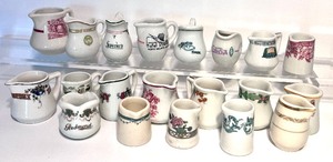 lot 27 image: Assortment of 20 Vintage Creamers
