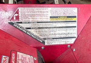 lot 33 image: Troy-Bilt Tomahawk 2-in-1 ChipperShredder
