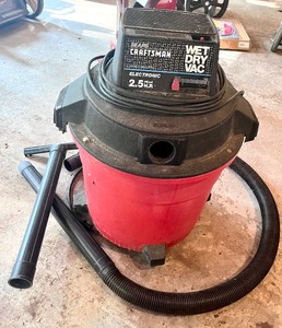 lot 43 image: Craftsman WetDry Vac