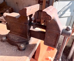 lot 72 image: Craftsman Tool Boxes & Work Table