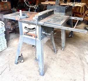 lot 99 image: Craftsman 10 Table Saw