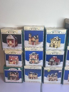lot 177 image: Vintage Christmas Valley Village Houses