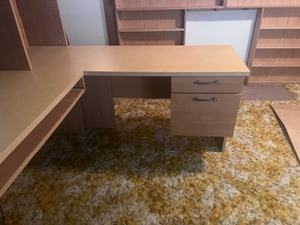 lot 184 image: L Shaped Computer Desk