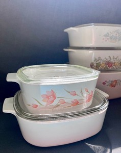 lot 127 image: Seven Corningware Dishes With Lids